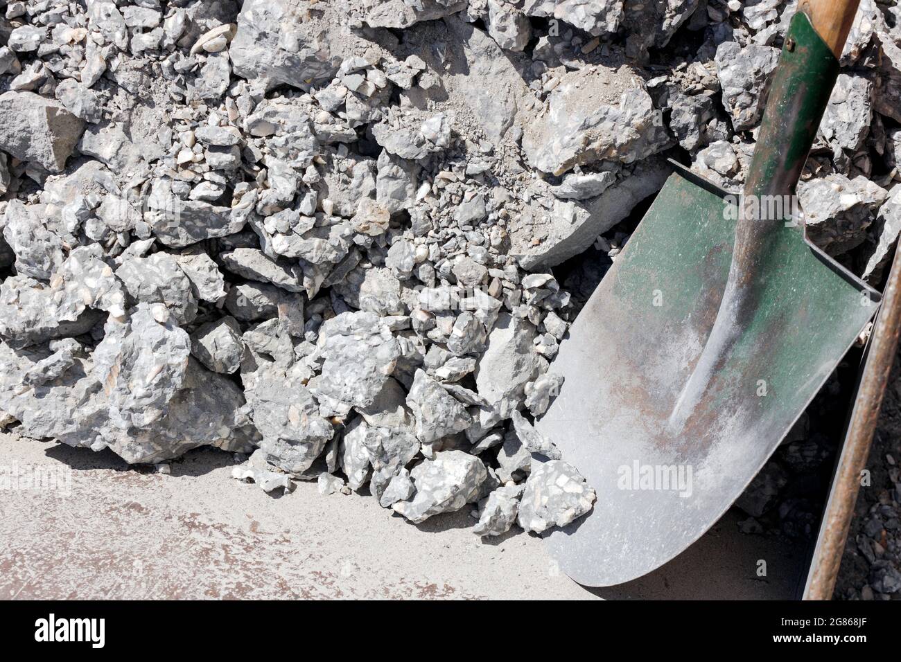 Construction debris made of crushed stone and paving slabs and scoaf
