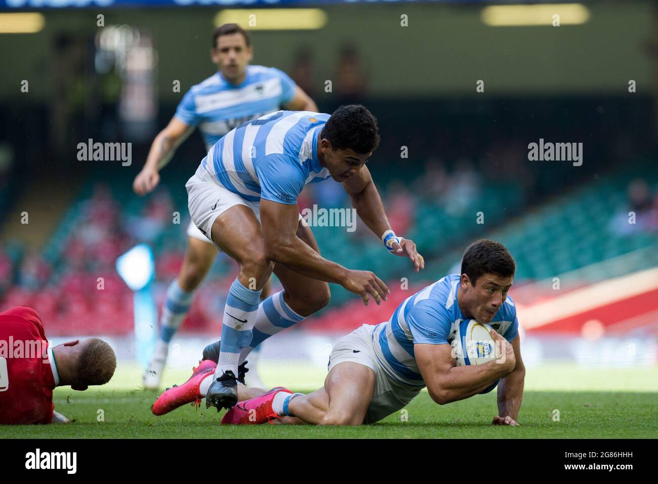 Cardiff, UK. 17th July, 2021. Cardiff, UK. July 17th : Bautista Delguy (Argentina) controls the ball during the 2021 Summer Internationals match between Wales and Argentina at Principality Stadium. Credit: Federico Guerra Morán/Alamy Live News Stock Photo