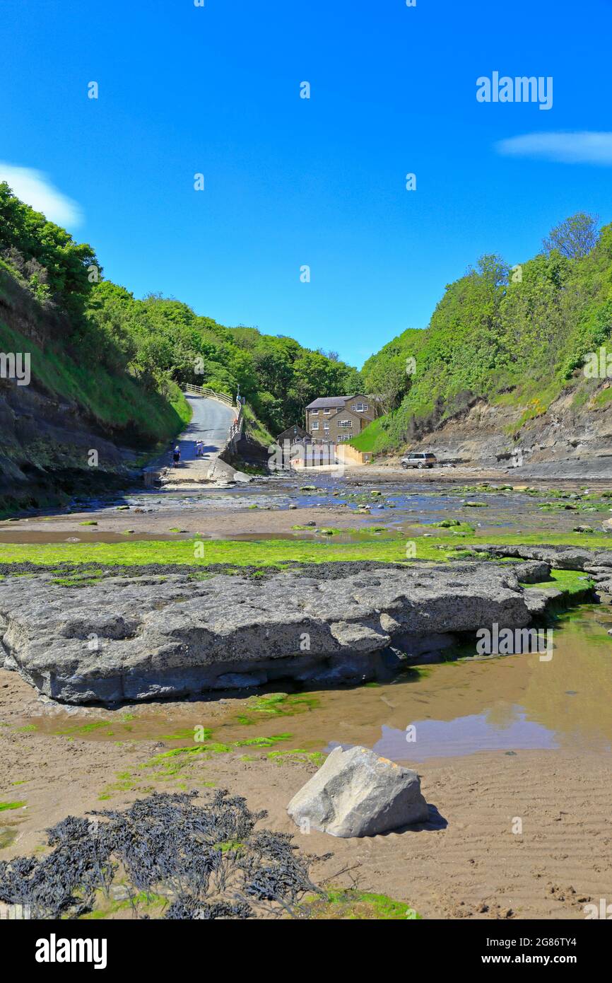 Boggle Hole on the Cleveland Way near Robin Hoods Bay, North Yorks National Park, North Yorkshire, England, UK. Stock Photo