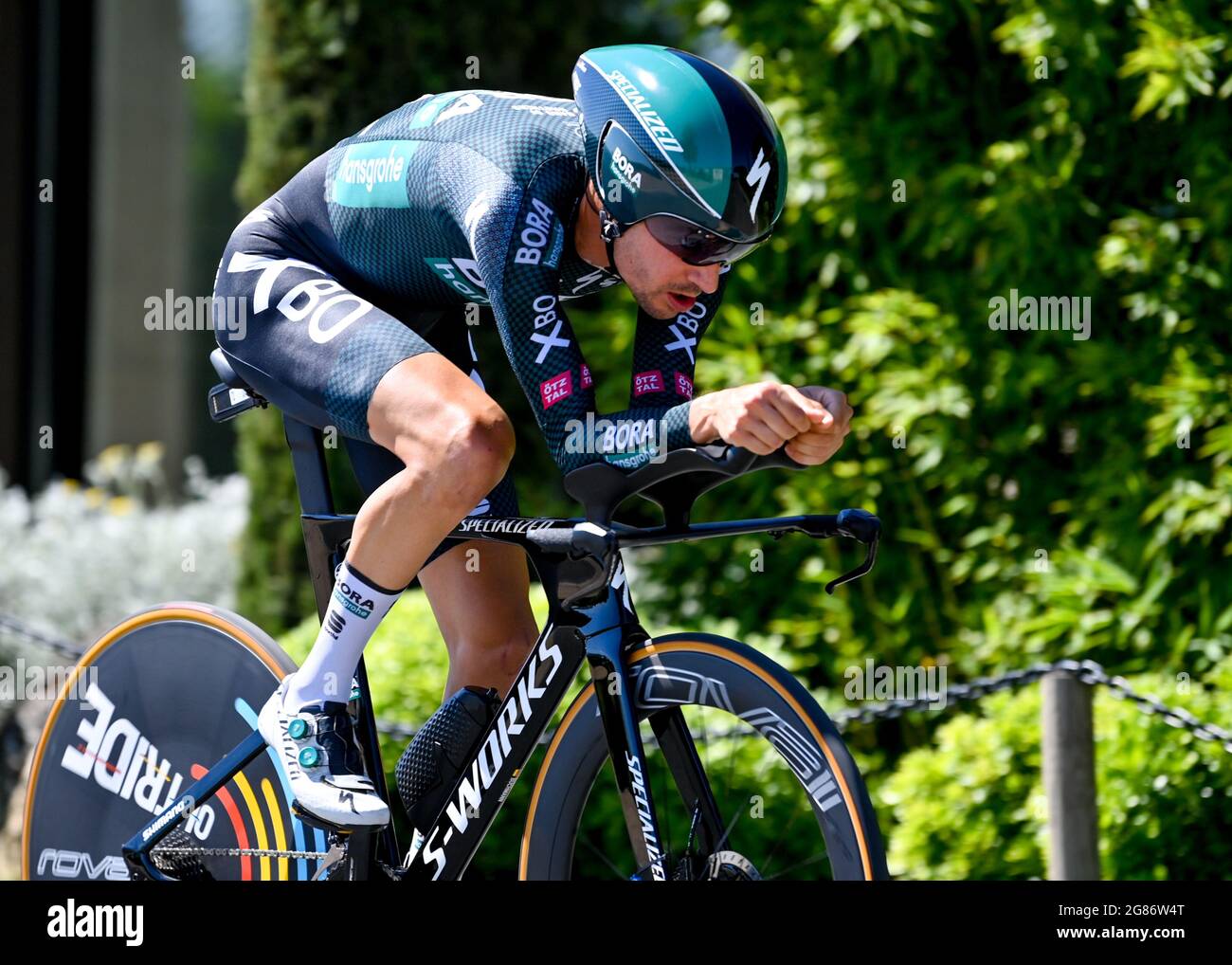 LIBOURNE to SAINT-EMILION , France, 17 July 2021, bora hansgrohe rider Emanuel  BUCHMANN during the stage 20 time trial , Credit:David Stockman/Pool/Goding Images/Alamy Live News Stock Photo