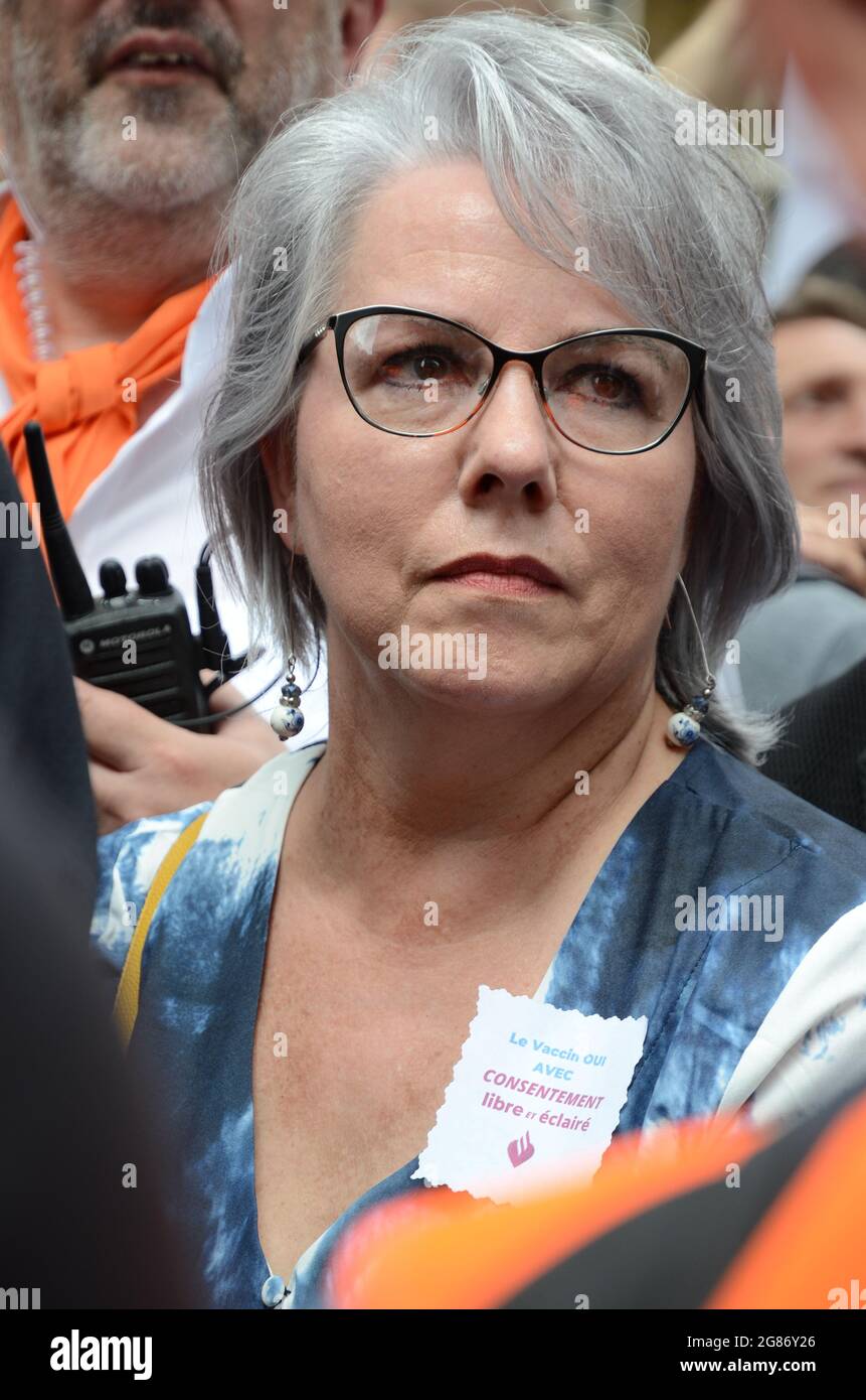 Several thousand people gathered in Paris on the call of "les patriotes" and "Debout la France", against the health passport and mandatory vaccination Stock Photo