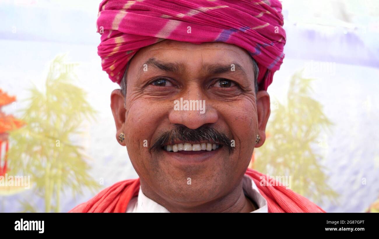 Portrait of an Indian male in traditional clothes Stock Photo - Alamy