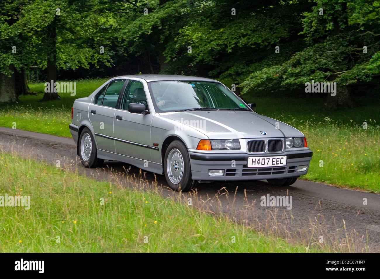 Bmw 320 hi-res stock photography and images - Alamy