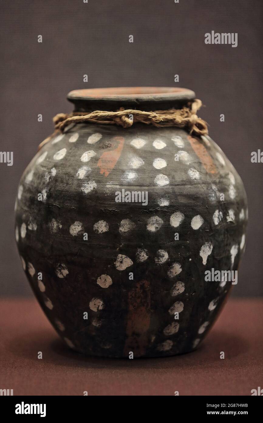 Terracotta funerary pottery for storage-Han Yang Ling-Emperor Jing's Mausoleum. Xianyang-Shaanxi-China-1514 Stock Photo