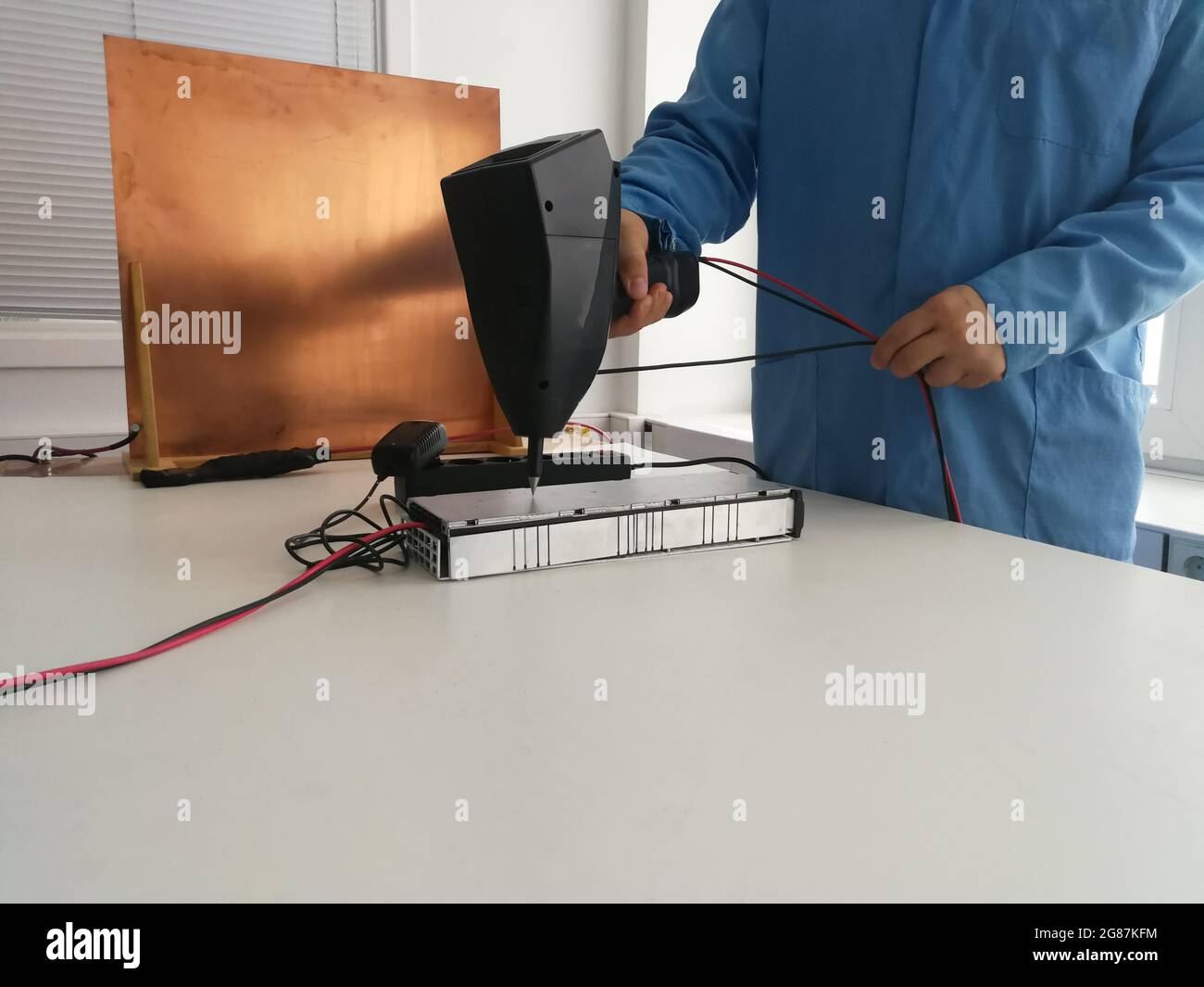 Electrostatic discharge immunity test setup for