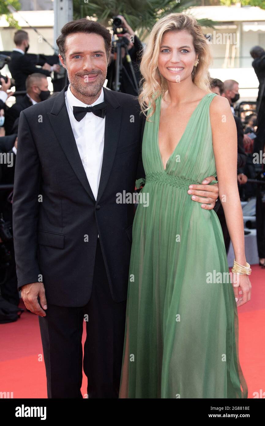 Nicolas Bedos And Pauline Desmonts Attend The Screening Of OSS 117 nicolas-bedos-and-pauline-desmonts-attend-the-screening-of-oss-117