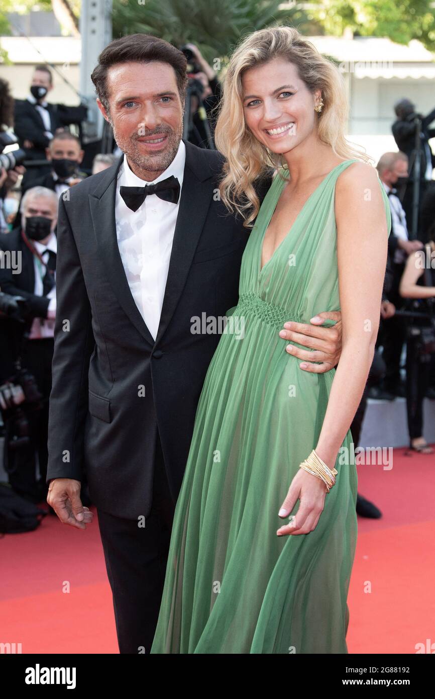 Nicolas Bedos And Pauline Desmonts Attend The Screening Of OSS 117 nicolas-bedos-and-pauline-desmonts-attend-the-screening-of-oss-117