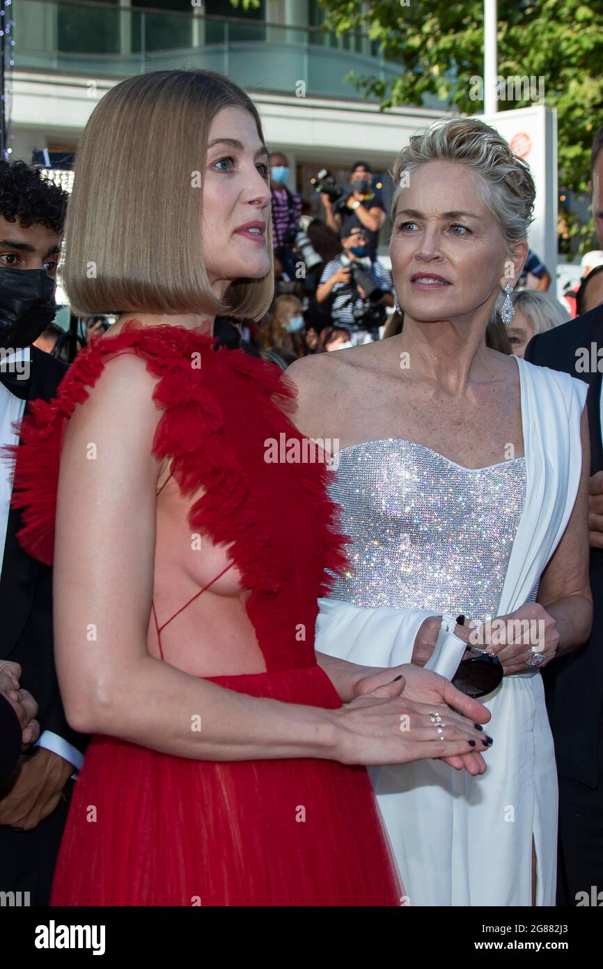 Cannes, France. 17th July, 2021. Rosamund Pike Sharon Stone attend the final screening of 'OSS 117: From Africa With Love' and closing ceremony Credit: Imagespace/Alamy Live News Stock Photo