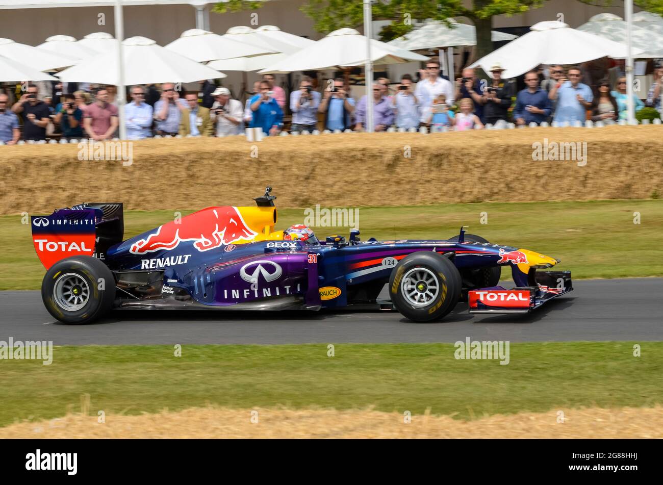 Red bull racing car hi-res stock photography and images - Alamy
