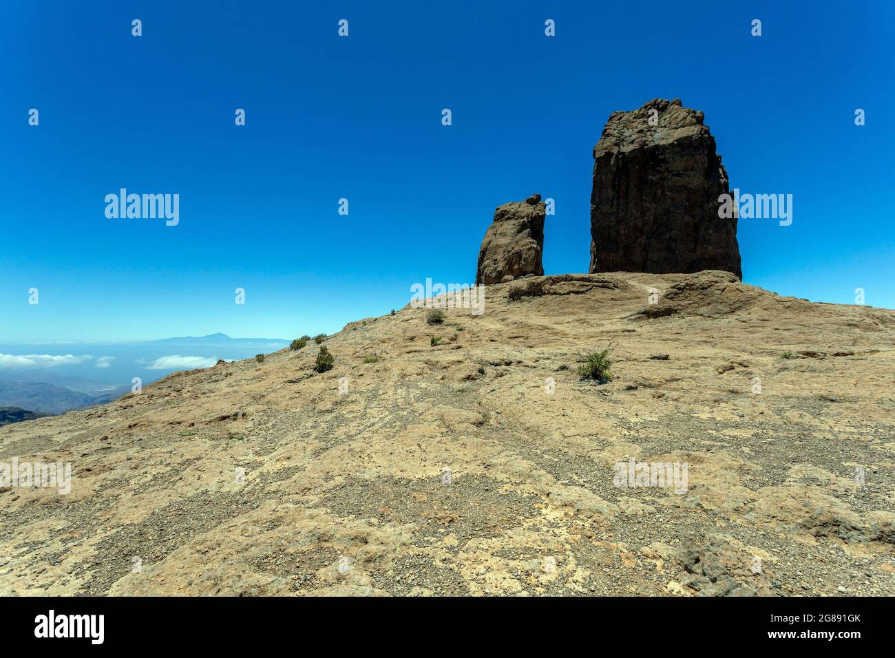 The Roque Nublo (Rock in the Clouds) in Gran Canaria, Spain Stock Photo -  Alamy