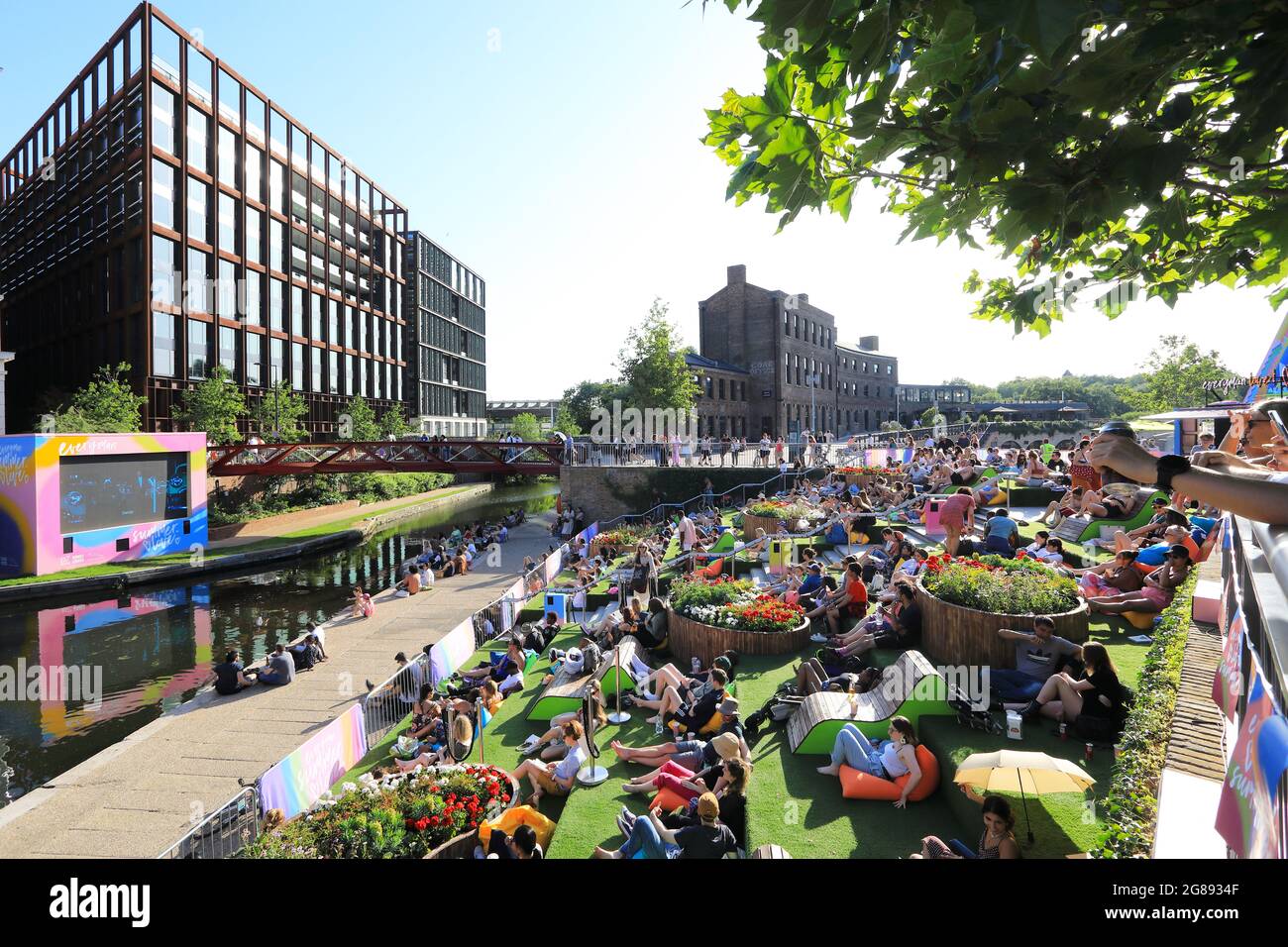 the-popular-everyman-summer-love-free-film-festival-on-the-banks-of