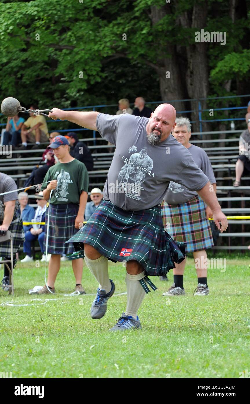 Scottish heavy athletics hires stock photography and images Alamy