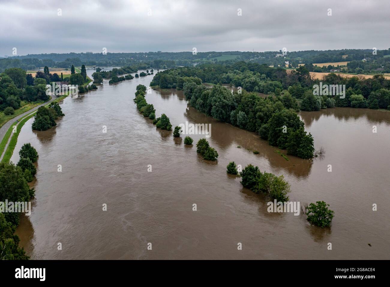 Ruhr flood near MŸlheim-Menden, flooded floodplain, flood on the Ruhr, after long heavy rains the river came out of its bed and flooded the countrysid Stock Photo