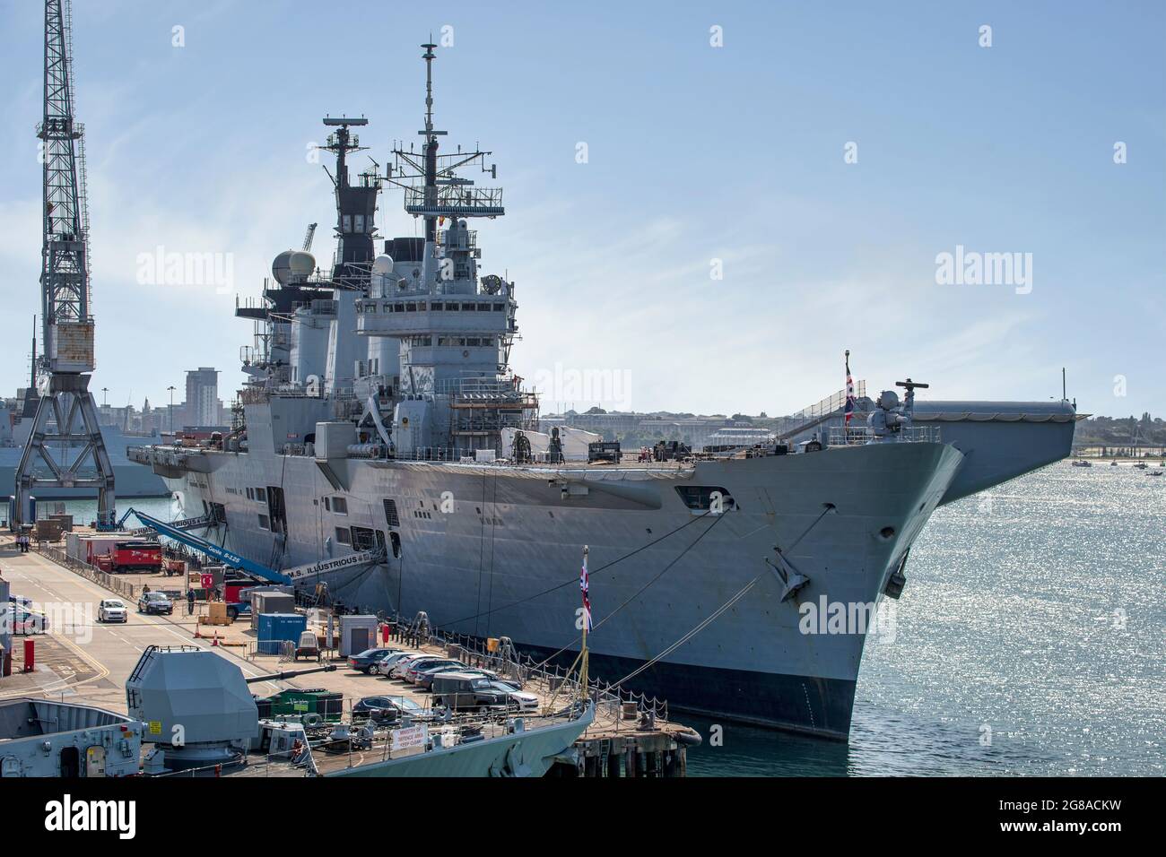 HMS Illustrious prepares to decommission Portsmouth Stock Photo