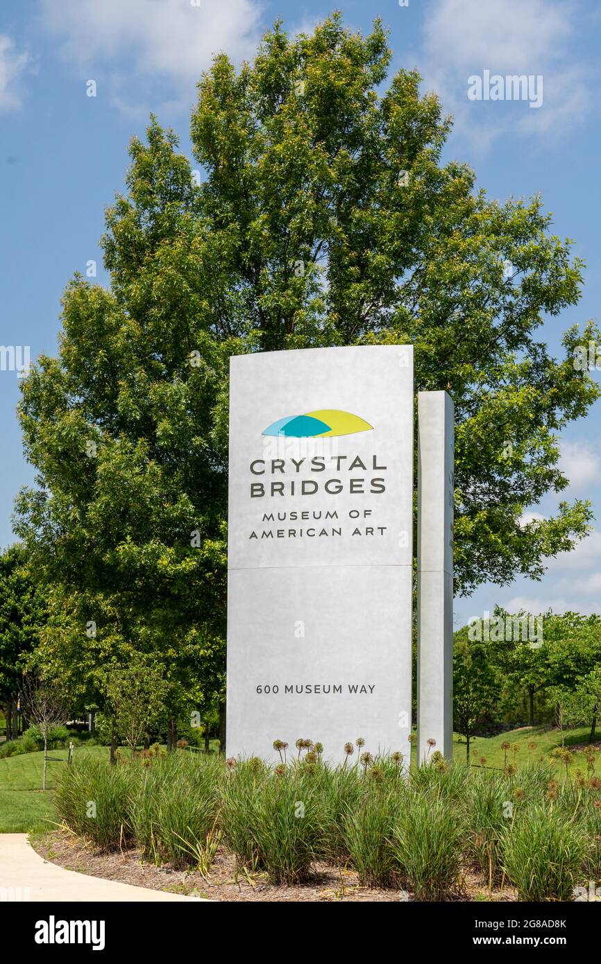 Bentonville, AR - June 12, 2021: Sign at the entry to the Crystal Bridges Museum of American Art. Stock Photo