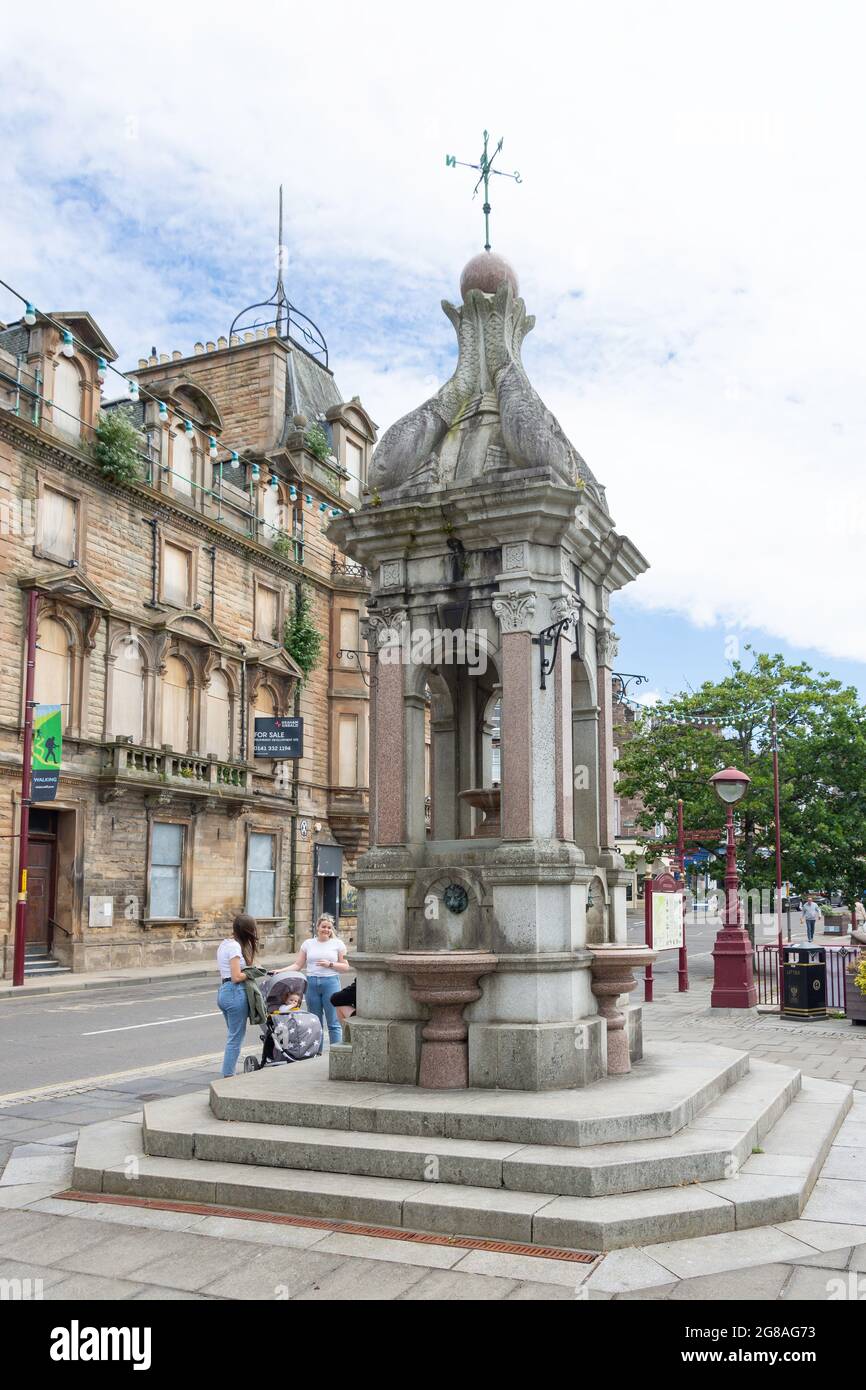 Murray Fountain, James Square, High Street, Crieff, Perth and Kinross, Scotland, United Kingdom Stock Photo