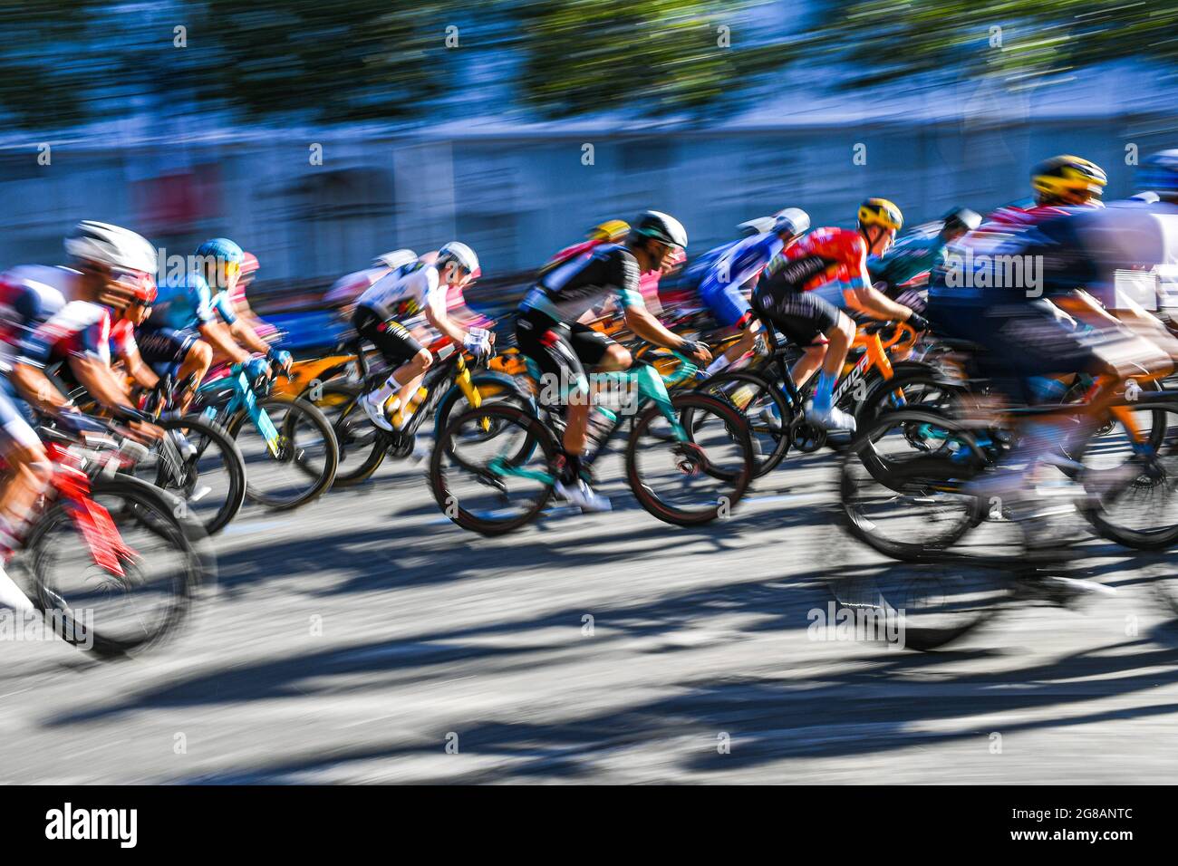 The peloton (illustration) during the Tour de France 2021 in Paris, France. Credit: Victor Joly/Alamy Live News Stock Photo