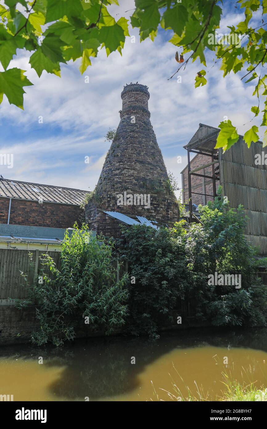A bottle oven or kiln at the Dolby pottery alongside the Trent and Mersey Canal, Stoke on Trent