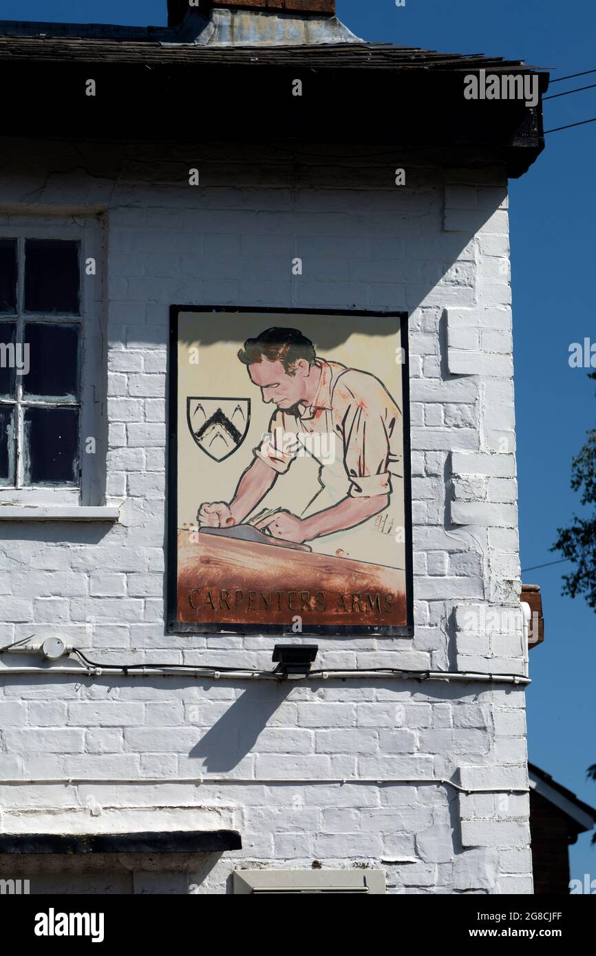 The Carpenters Arms pub, Warwickshire, England, UK Stock Photo