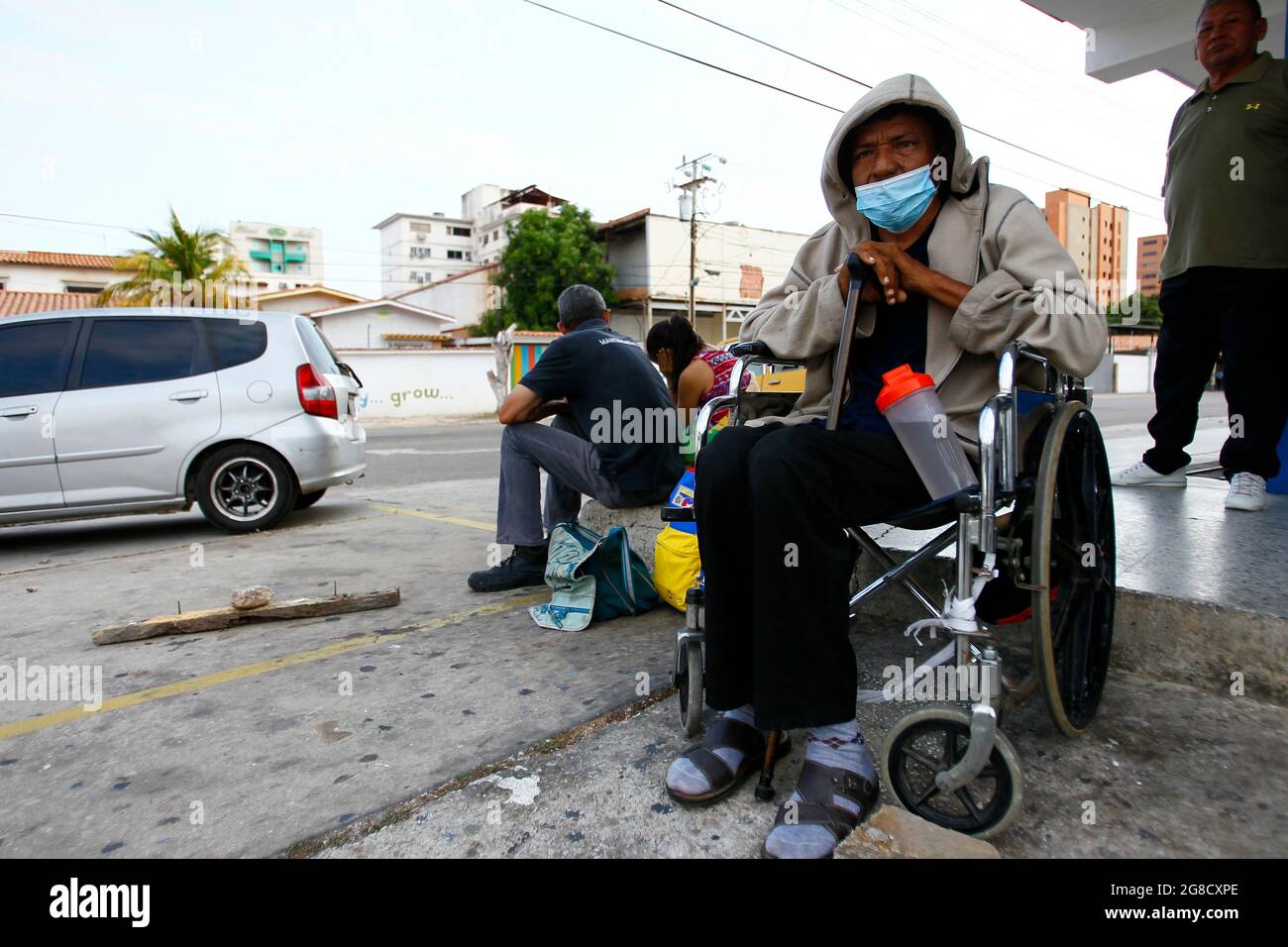 Maracaibo, Venezuela. Patients with kidney problems, wait for electricity to arrive to be dialysis in a health center. Photo by: José Bula Stock Photo