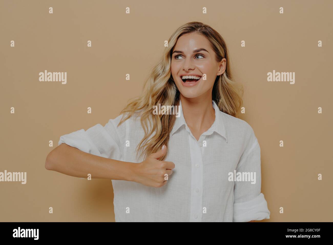 Happy blonde girl hi-res stock photography and images - Alamy