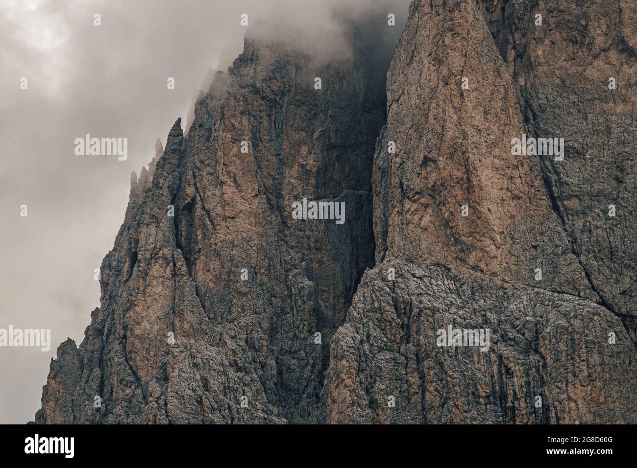 High Rocks Italy Rock walls dolomites italy hi-res stock photography and images - Alamy