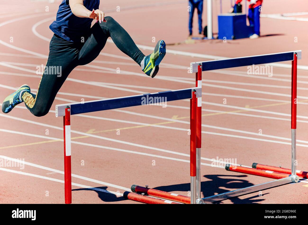 Track field 100 hires stock photography and images Alamy