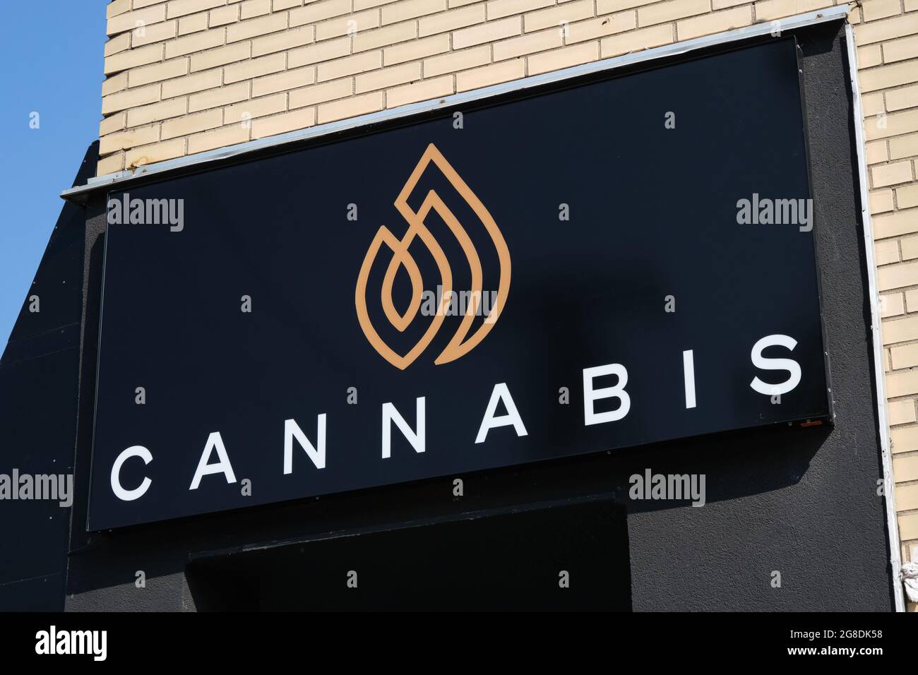 Cannabis dispensary sign above store front, part of expanding network. Ottawa, Canada Stock Photo