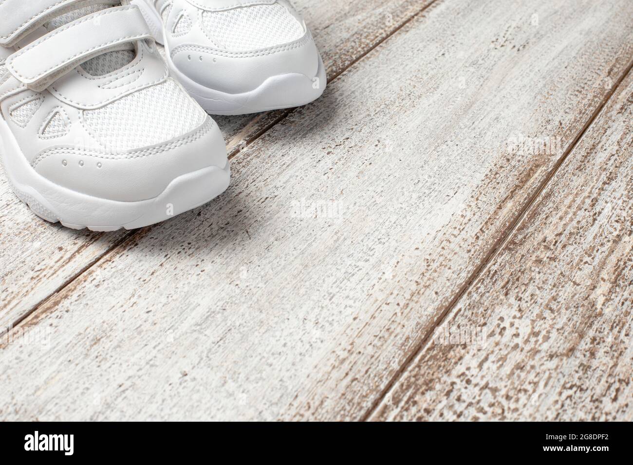 velcro wrap around shoes