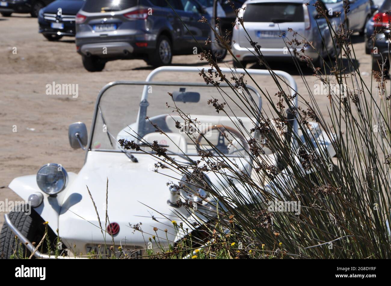 Old dune buggy hi-res stock photography and images - Alamy