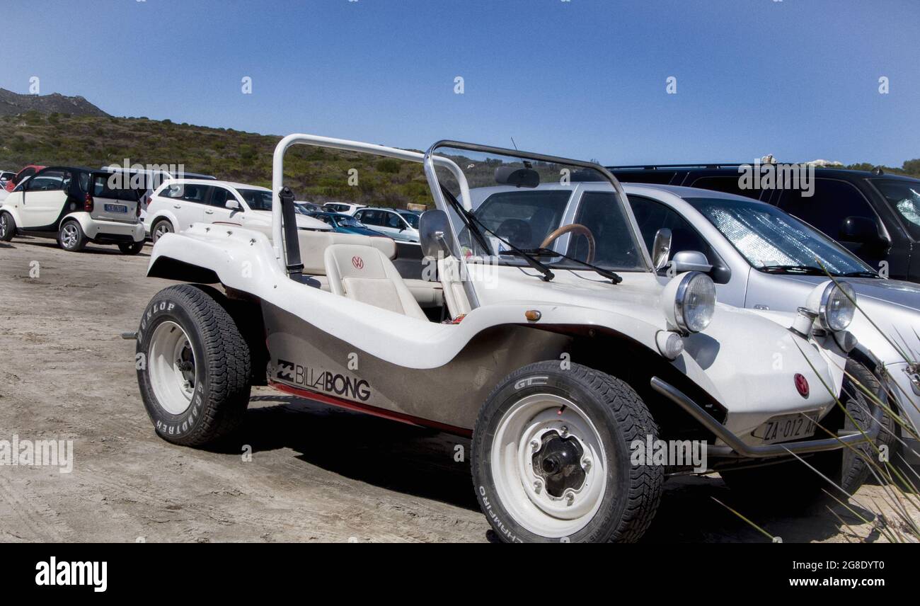 GOLFO ARANCI, ITALY - Aug 18, 2016: A white vintage off-road car Volkswagen  Dune Buggy in a parking lot Stock Photo - Alamy