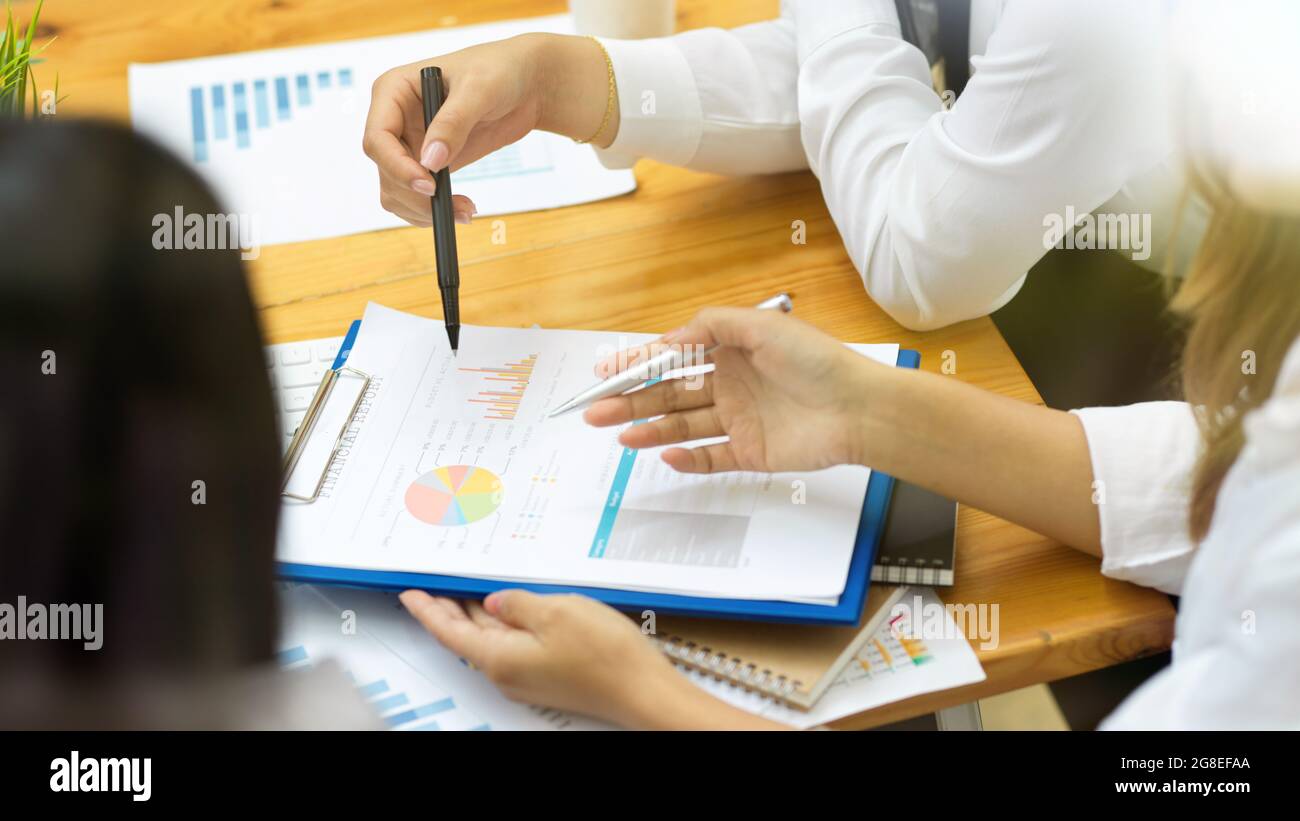 Office workers hands in close hi-res stock photography and images - Alamy