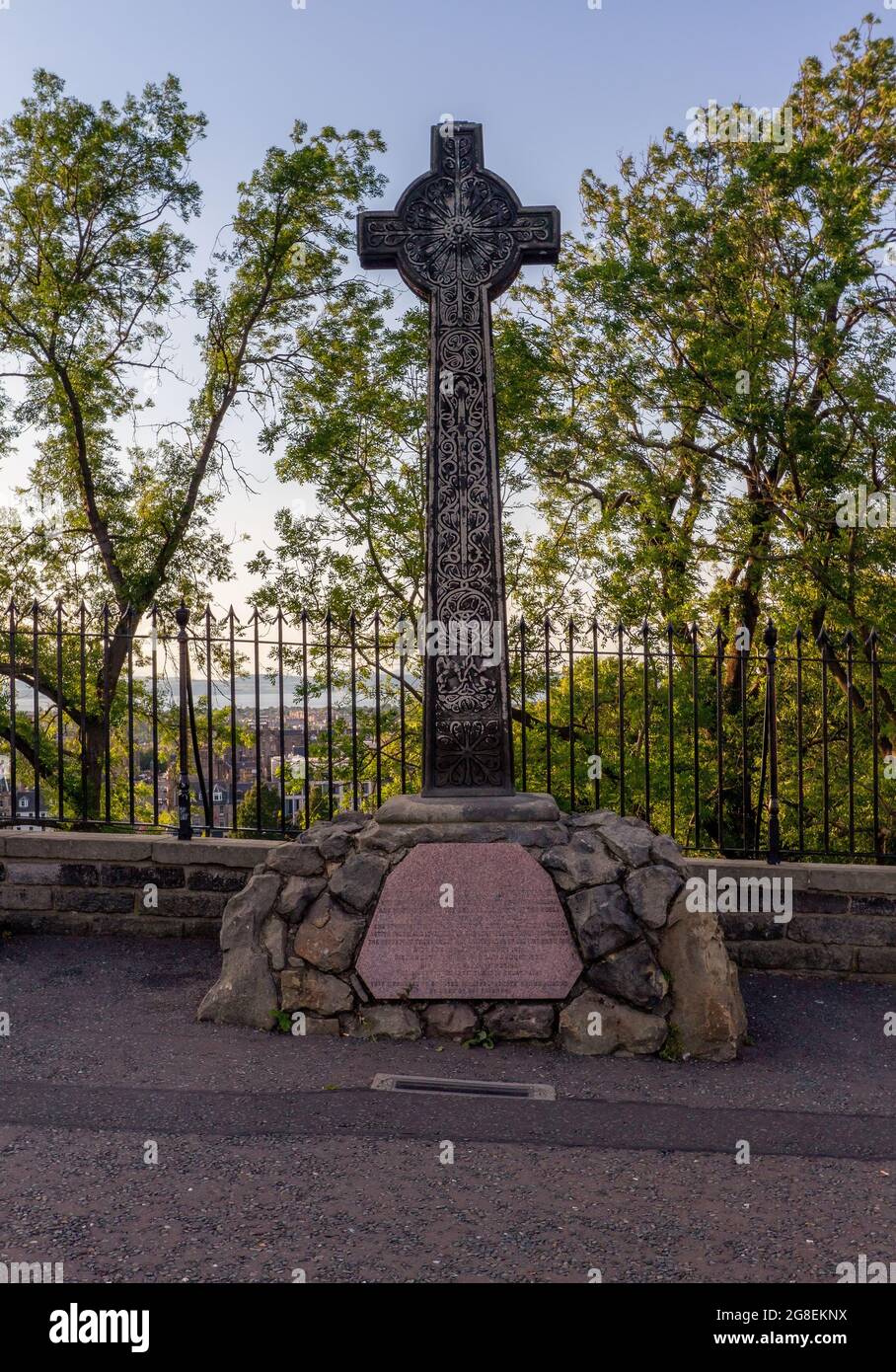 War Memorial on Edinburgh Castle Esplanade overlooking Edinburgh city centre, Edinburgh, Scotland Stock Photo