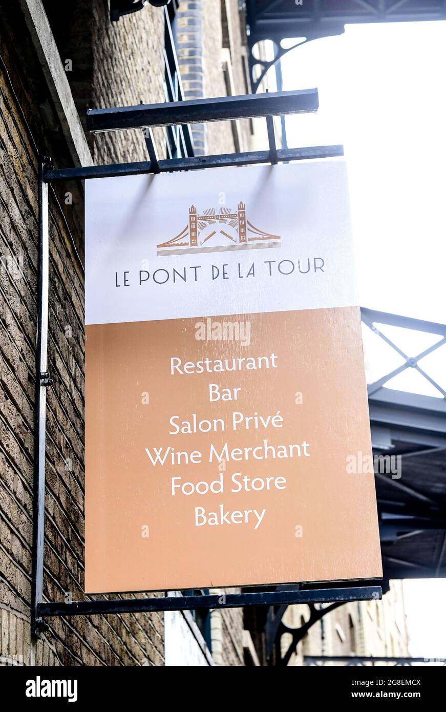 File photo dated 14/7/2021 of the Le Pont de la Tour restaurant, London. Bill Clinton turned down tea at the Palace with the Queen in 1997 and told aides he wanted 'to be a tourist' in London, previously classified documents reveal. The US president, visiting Tony Blair four weeks after New Labour swept to power, said he wanted to hit the shops and eat in the Indian restaurant. Issue date: Tuesday July 20, 2021. Stock Photo