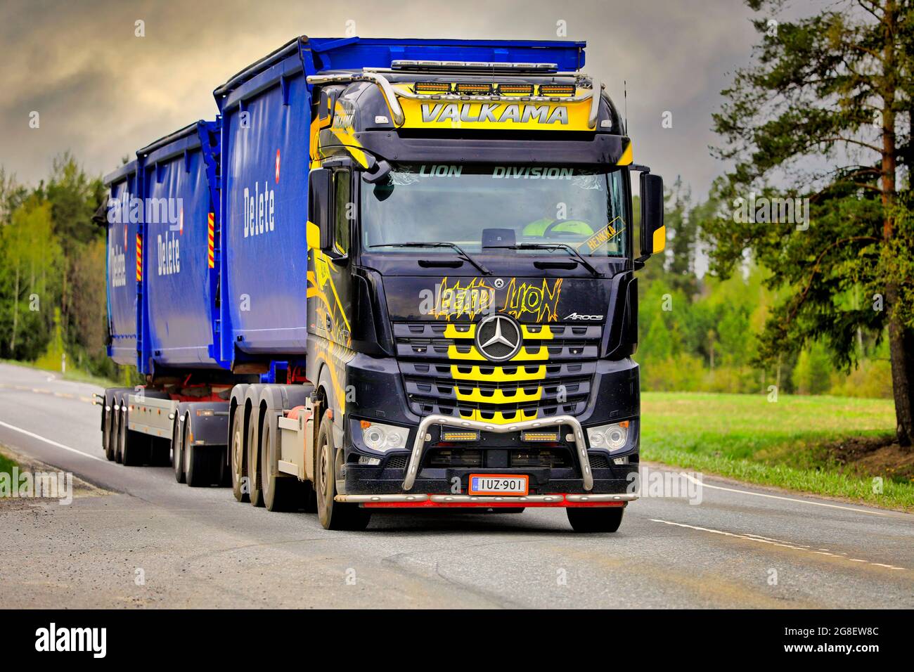 Customized Mercedes High Resolution Stock Photography and Images - Alamy