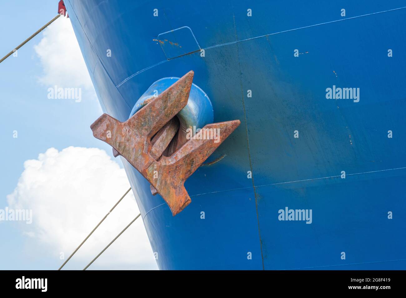 læser Indføre midtergang Anker am Schiff / Anchor on Ship in Bremerhaven, Germany Stock Photo - Alamy