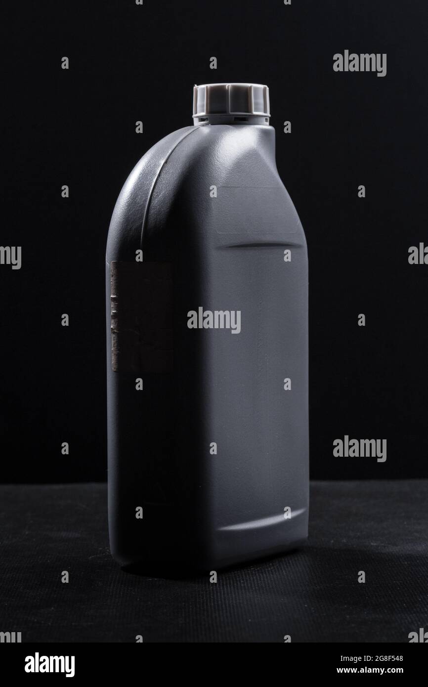 plastic bottle of motor oil Stock Photo Alamy