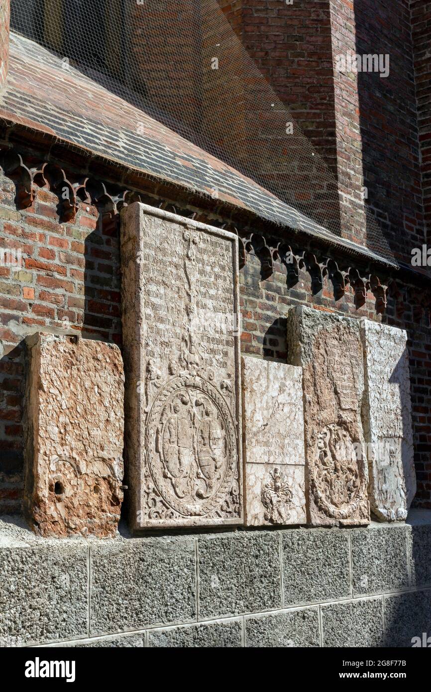 Medieval scripts hi-res stock photography and images - Alamy