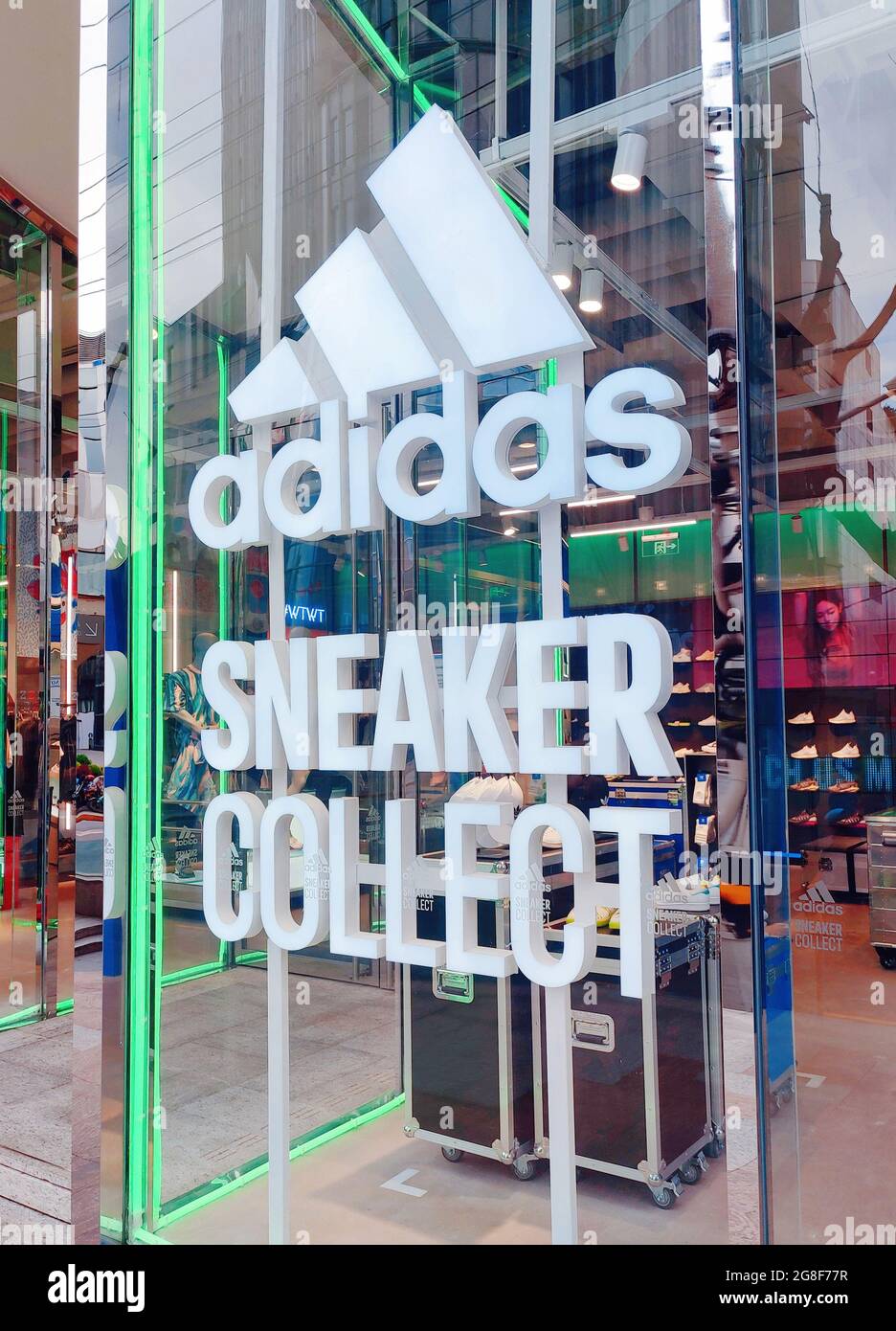 SHANGHAI, CHINA - JULY 17, 2021 - An Adidas store in Shanghai, China, on  July 17, 2021. (Photo by Xing Yun / Costfoto/Sipa USA Stock Photo - Alamy