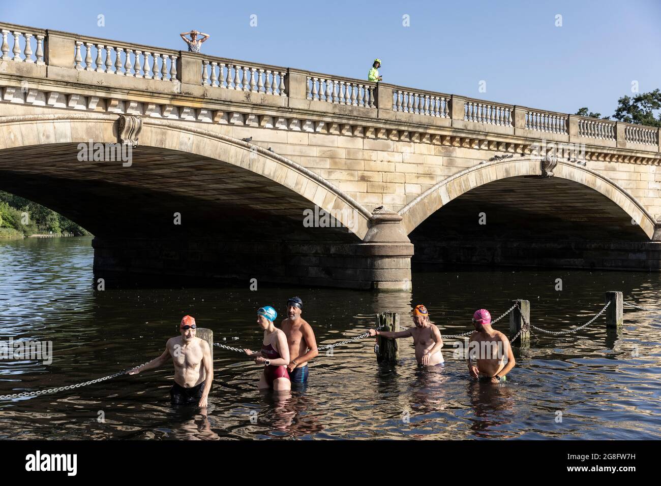 Serpentine Swimmers participate in the annual 'Bridge to Bridge' event. The race over approximately 1000 yards from Dell Bridget to Rennies Bridge. Stock Photo