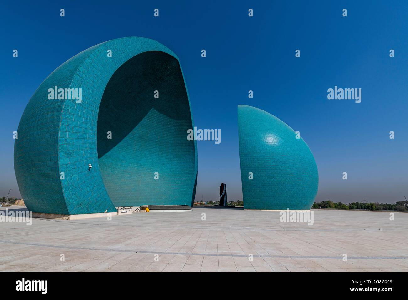 Martyrs Memorial (Al Shaheed Monument), Baghdad, Iraq, Middle East Stock Photo