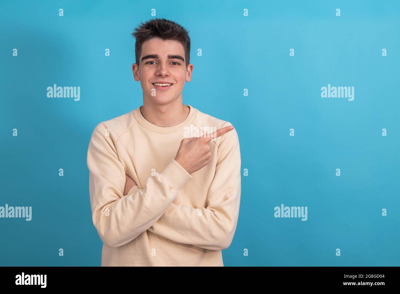 Smiling teen boy hi-res stock photography and images - Alamy
