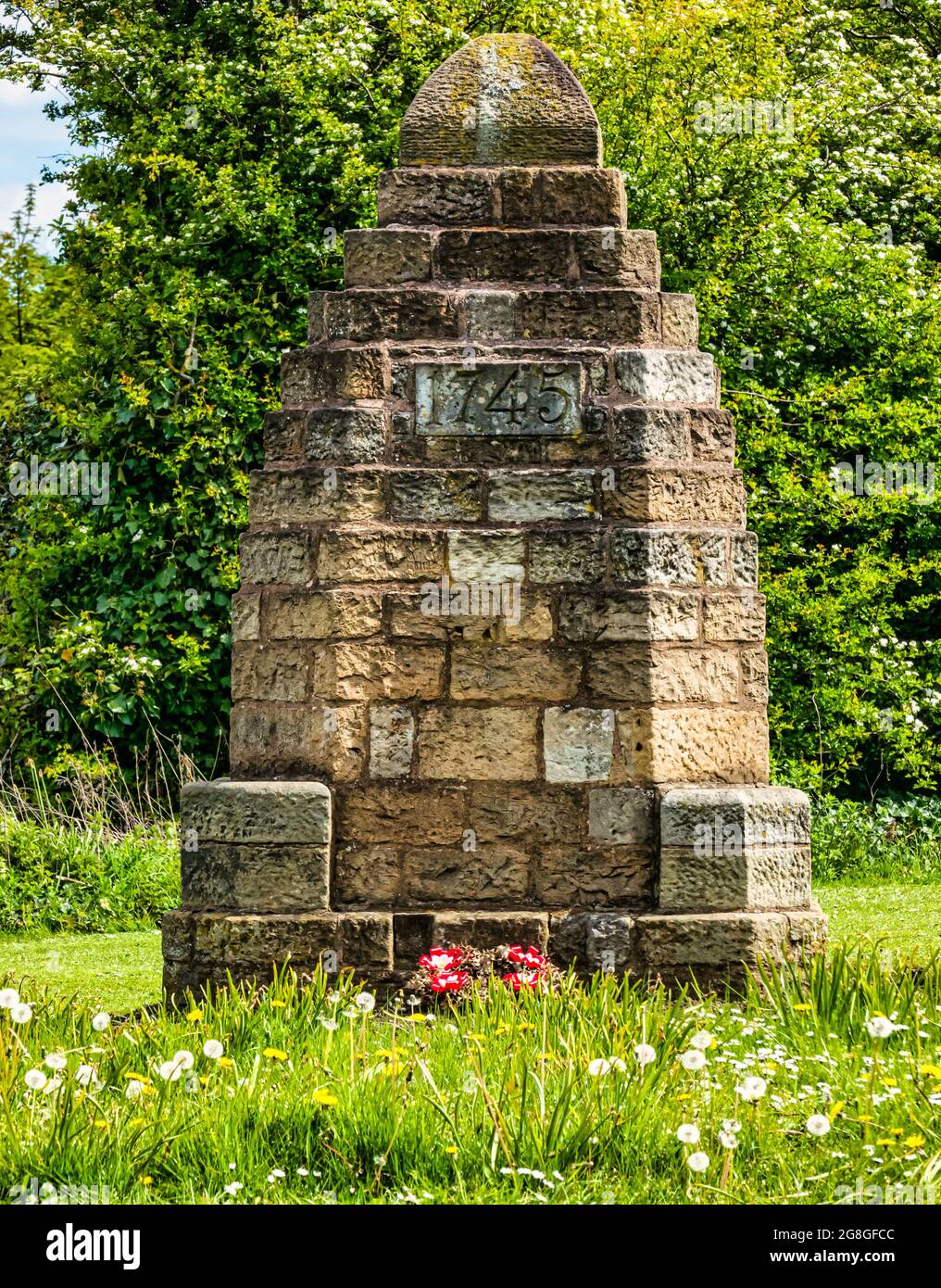 Battle of Prestonpans memorial with 1745 date of Jacobite rebellion, Prestonpans, East Lothian, Scotland, UK Stock Photo