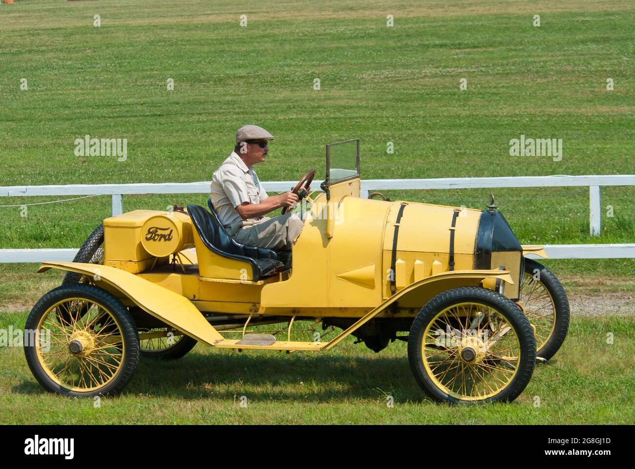 Ford model t speedster hires stock photography and images Alamy