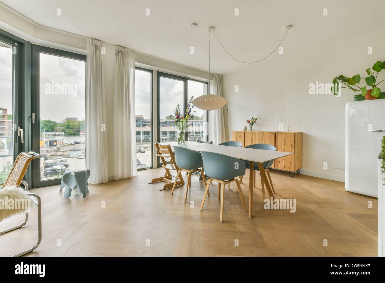Interior design of bright and beautiful dining room Stock Photo - Alamy