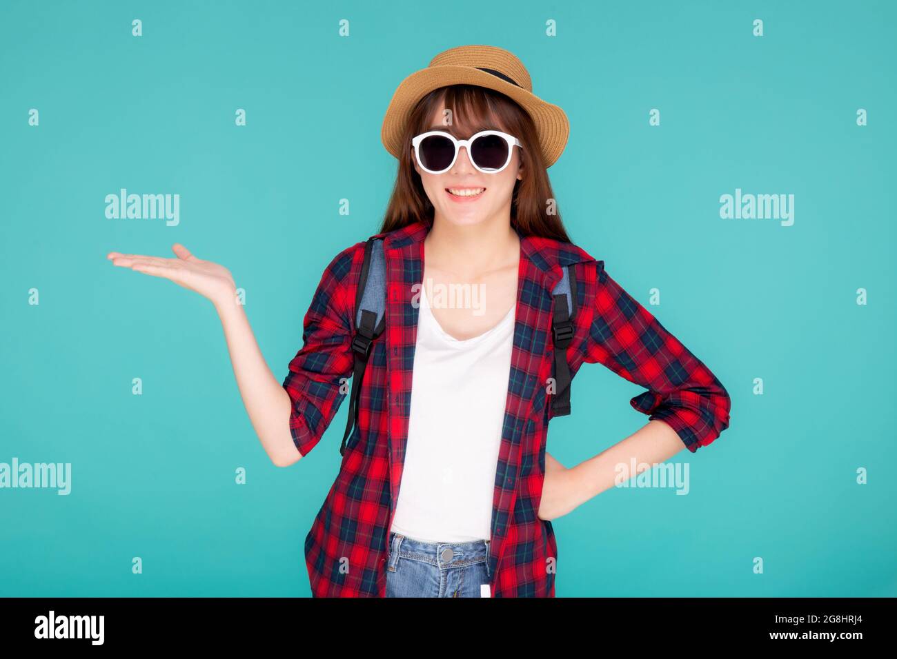 Beautiful portrait young asian woman wear sunglasses and hat smile and ...