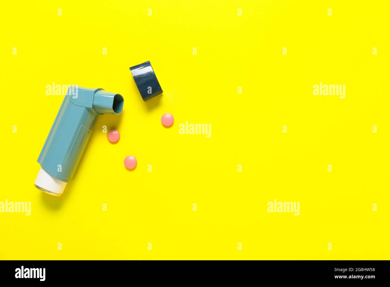 Modern inhaler pills medicine hi-res stock photography and images - Alamy