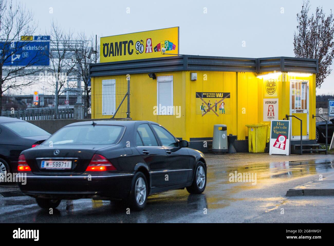 Nickelsdorf, Austria. 23rd Jan, 2021. A vignette point of sale with a OAMTC logo (Osterreichischer Automobil Motorrad and Touring Club) seen in Nickelsdorf.The Austrian autobahns are controlled-access highways in Austria. Since 1997, the use of all Autobahnen and Schnellstranben requires the purchase of a vignette (toll sticker) for passenger cars up to 3.5 tons or a GO-Box (electronic toll system) for trucks and buses. (Photo by Karol Serewis/SOPA Images/Sipa USA) Credit: Sipa USA/Alamy Live News Stock Photo