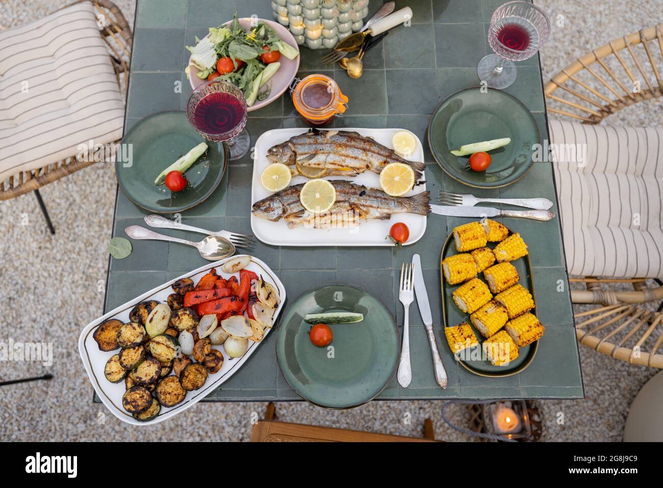 Fish table dish outside hi-res stock photography and images - Alamy
