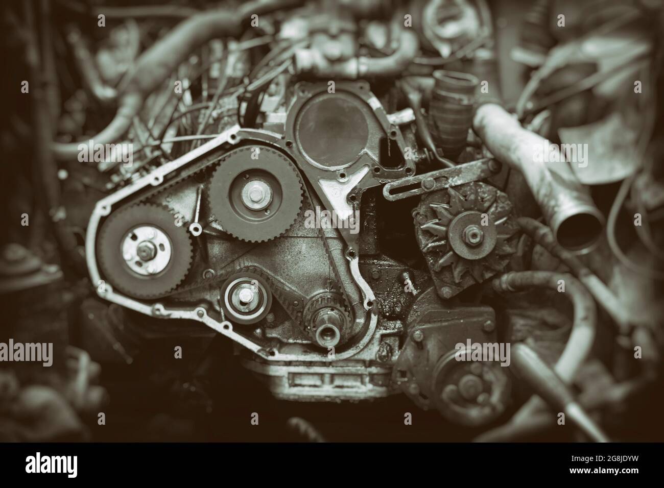 Timing belt hires stock photography and images Alamy